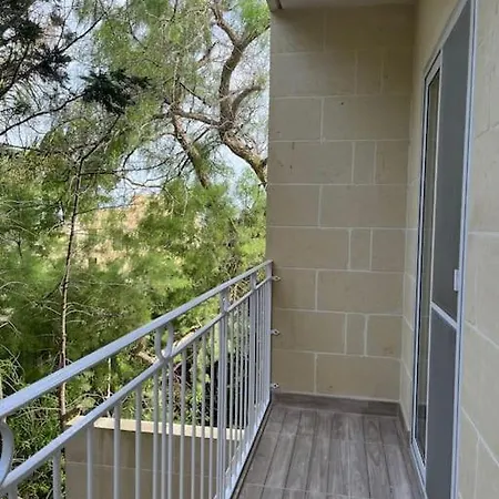 Sannat Apartment * Sannat