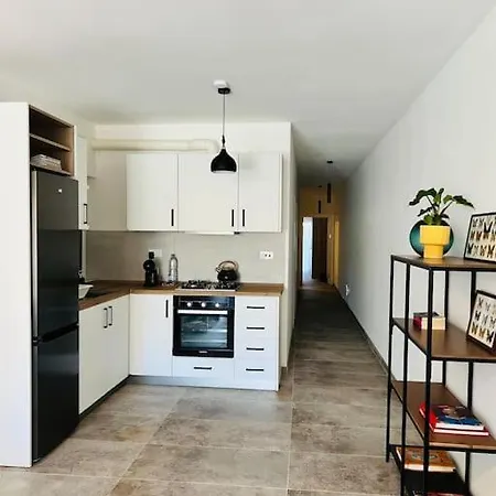 Apartament Sannat Apartment *